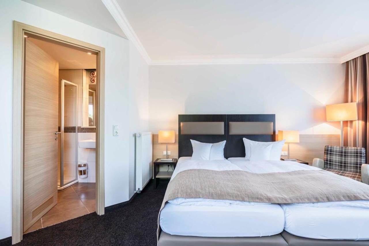 Hotel Markgraf Ленін Екстер'єр фото