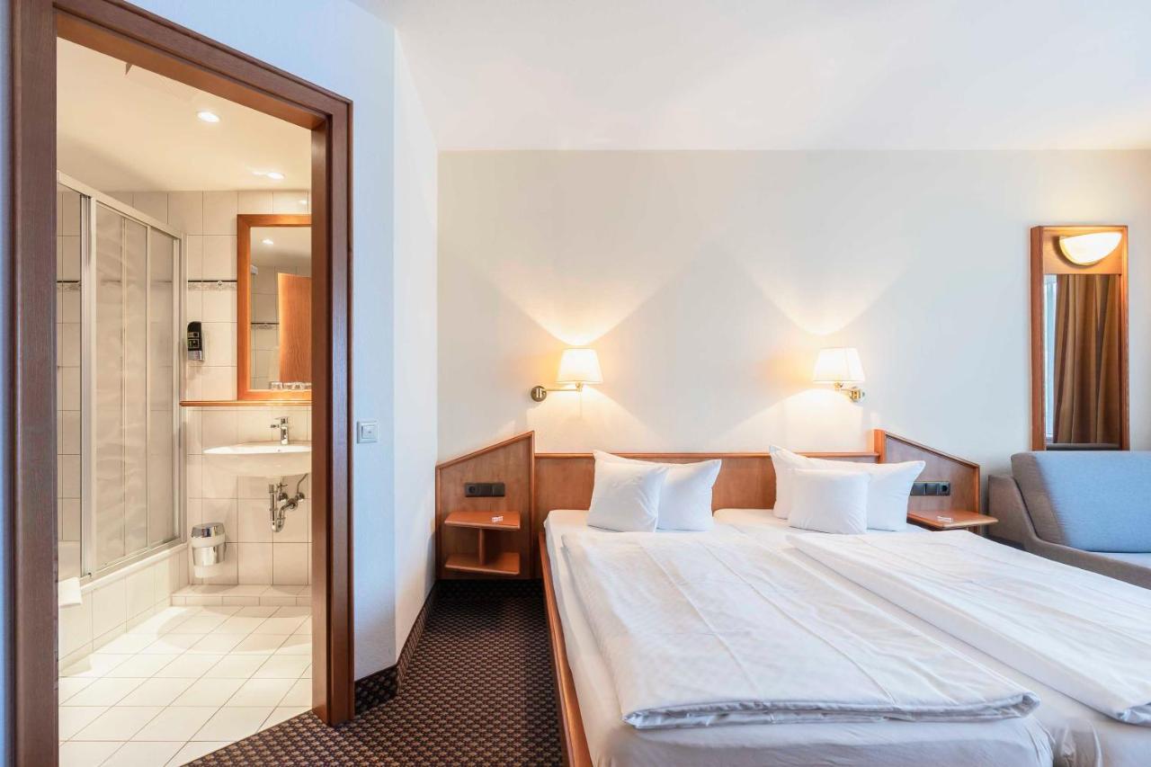 Hotel Markgraf Ленін Екстер'єр фото