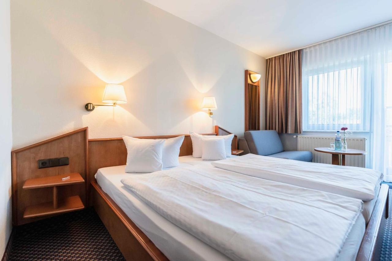 Hotel Markgraf Ленін Екстер'єр фото